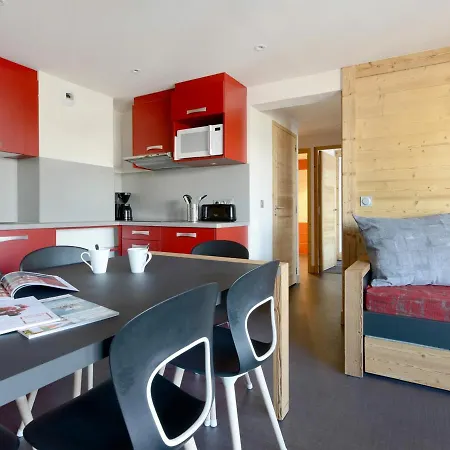 Apartment Les Coches, 3 Pieces, 7 Personnes - Fr-1-181-921 La Plagne